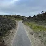 Prachtig, Rustig En Ruim Vlakbij Zee Апартаменты