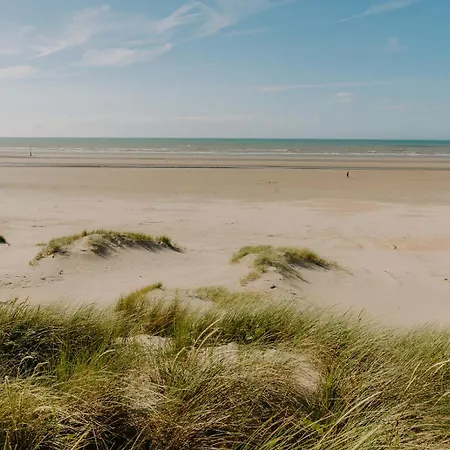 Prachtig, Rustig En Ruim Vlakbij Zee Апартаменты