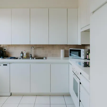 Appartement Prachtig, Rustig En Ruim Vlakbij Zee