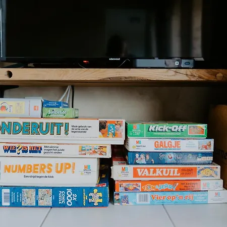 Prachtig, Rustig En Ruim Vlakbij Zee Appartement *